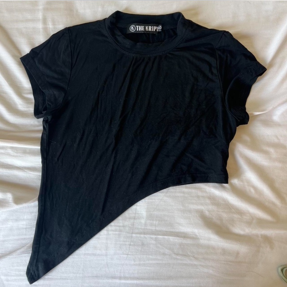 The Kript Asymmetrical Black Cropped Tee Small